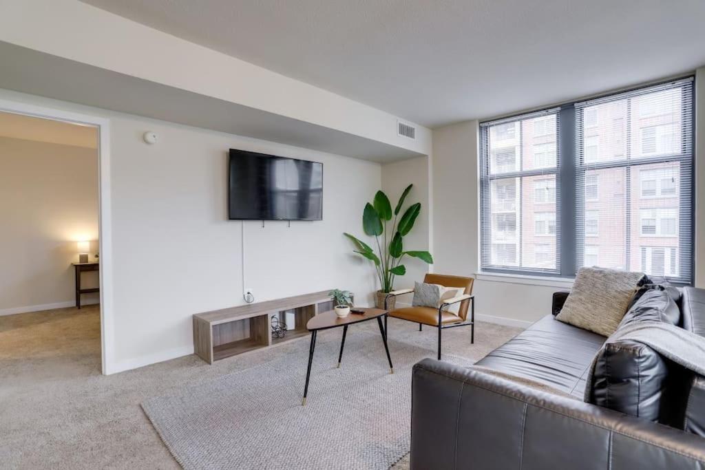 Fantastic 2 Bedroom Condo At Pentagon City Arlington Exterior foto